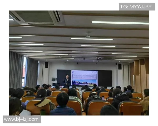 羽毛球女将杨丽的奋斗历程与职业生涯深度对话